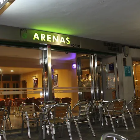 בית הארחה Arenas פאלאס דה ריי