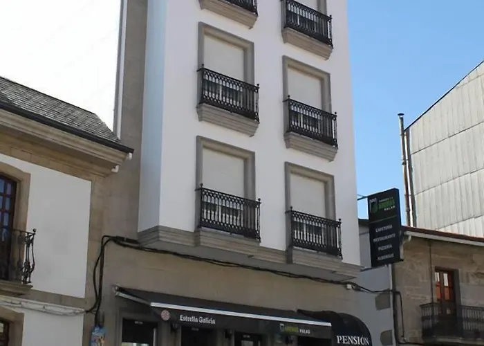 Arenas *